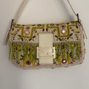 Beautiful beaded vintage Fendi baguette 🥖